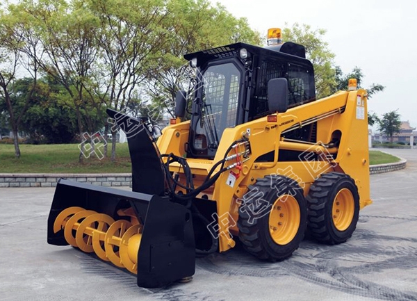 滑移式裝載機(jī)